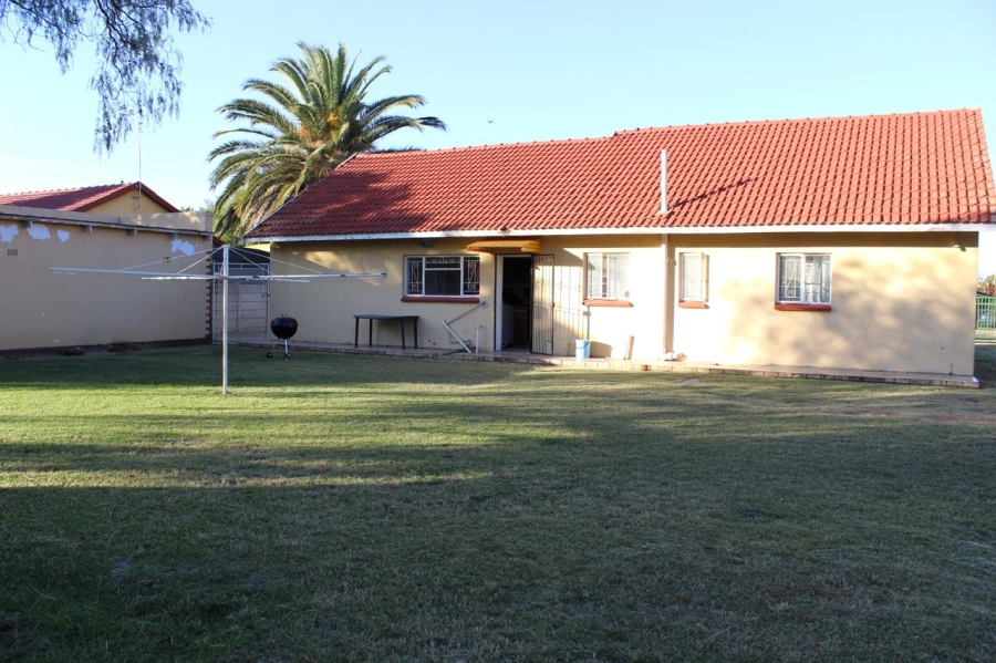 3 Bedroom Property for Sale in La Hoff North West